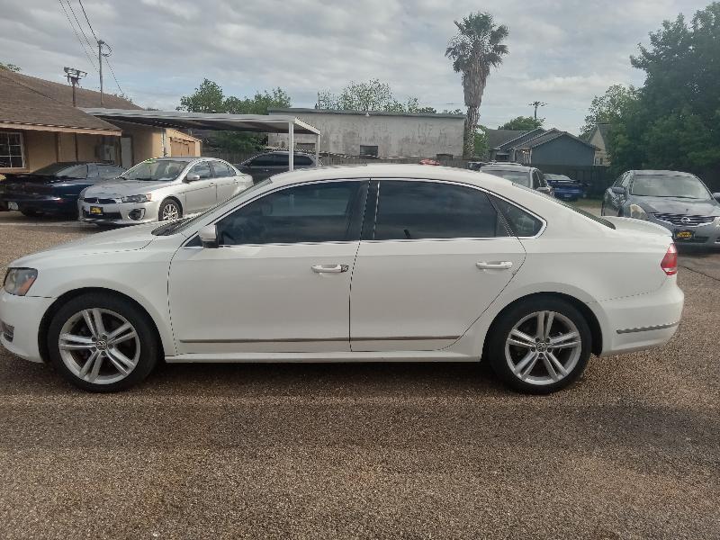 Volkswagen Passat 1.8T SEL Premium AT 2014