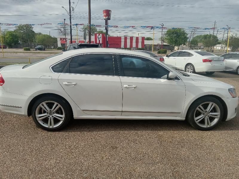 Volkswagen Passat 1.8T SEL Premium AT 2014