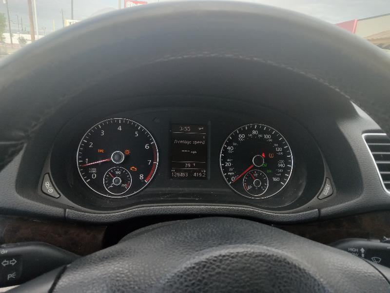 Volkswagen Passat 1.8T SEL Premium AT 2014