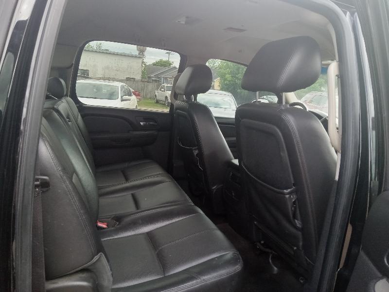 Chevrolet Silverado 1500 LTZ Crew Cab 2WD 2012