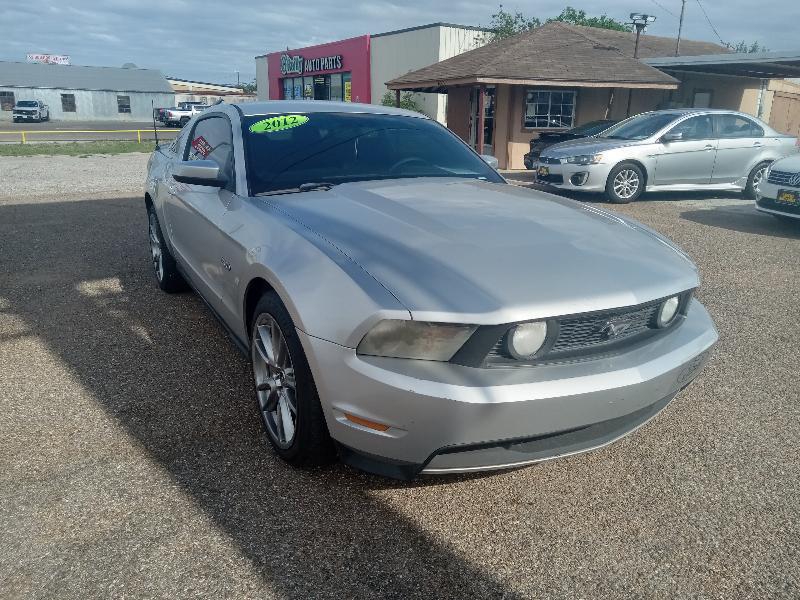 Ford Mustang GT Coupe 2012