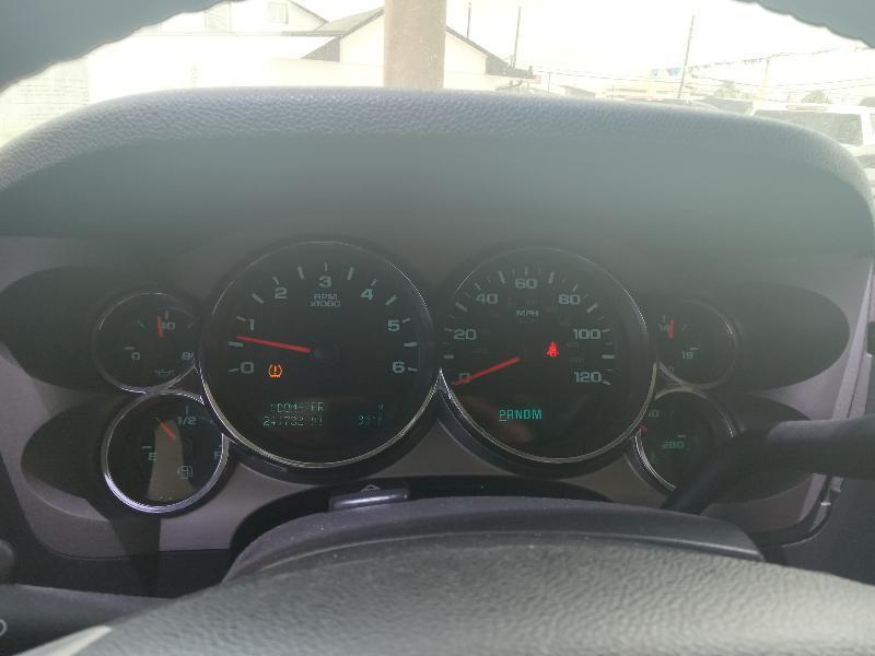 Chevrolet Silverado 1500 LT Crew Cab 4WD 2011