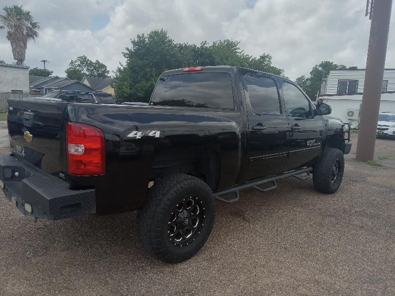 Chevrolet Silverado 1500 LTZ Crew Cab 4WD 2013
