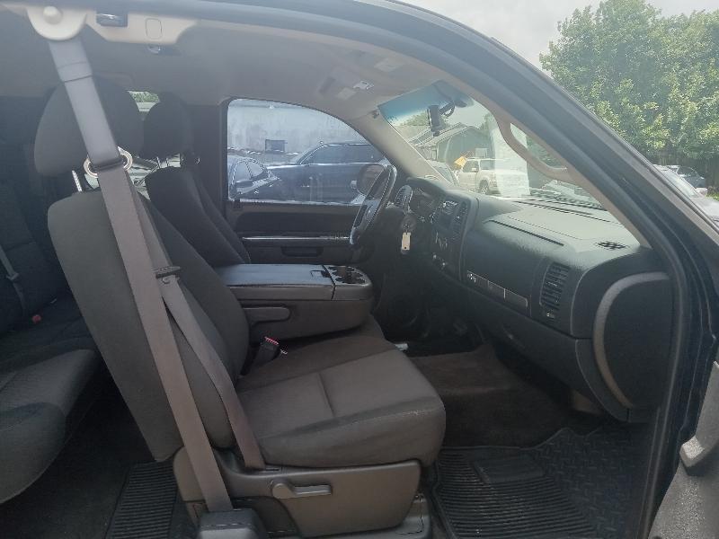Chevrolet Silverado 1500 LT Ext. Cab Long Box 2WD 2011