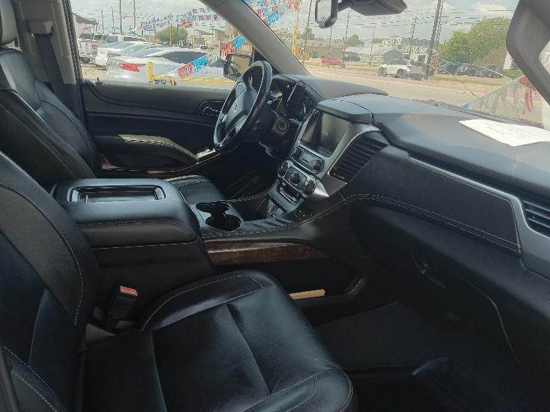 Chevrolet Suburban LT 2WD 2019