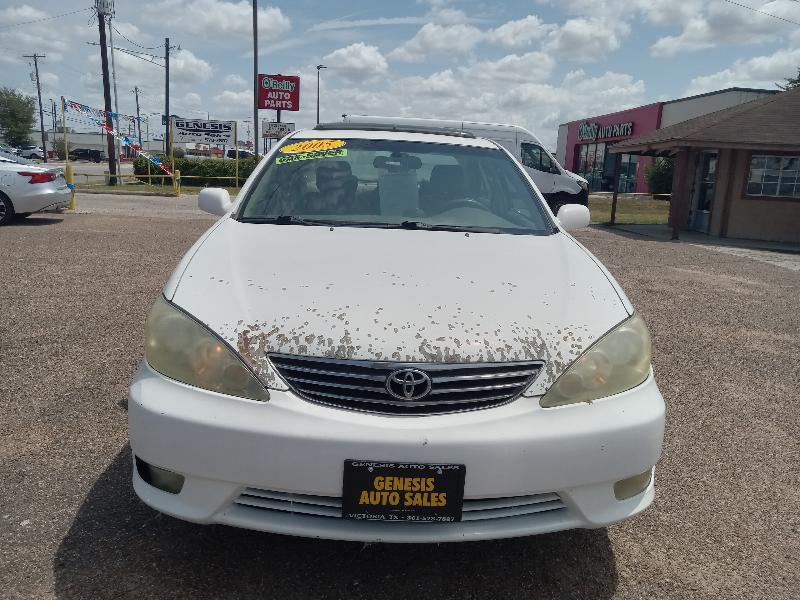 Toyota Camry LE V6 2005