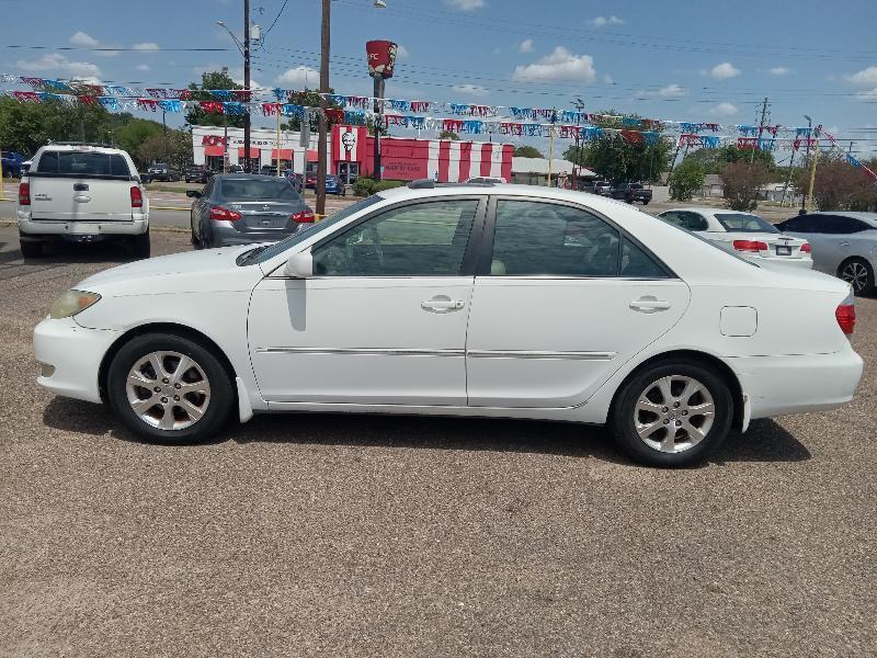 Toyota Camry LE V6 2005