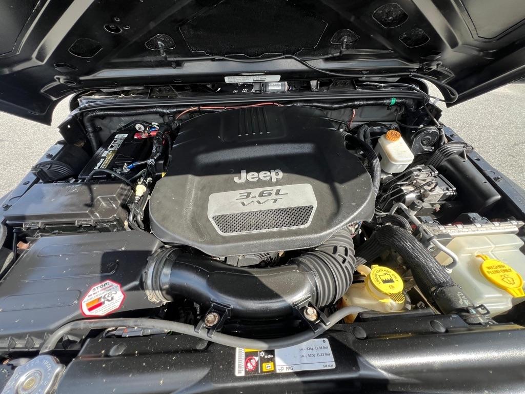 Jeep Wrangler Sport 4WD 2013