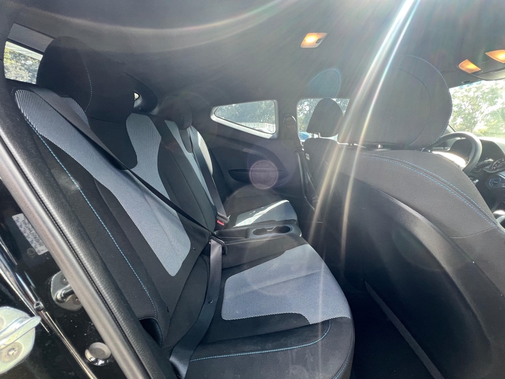 Hyundai Veloster 2.0 6A 2021