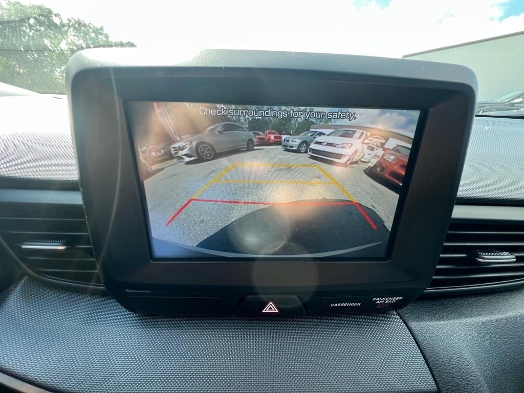 Hyundai Veloster 2.0 6A 2021