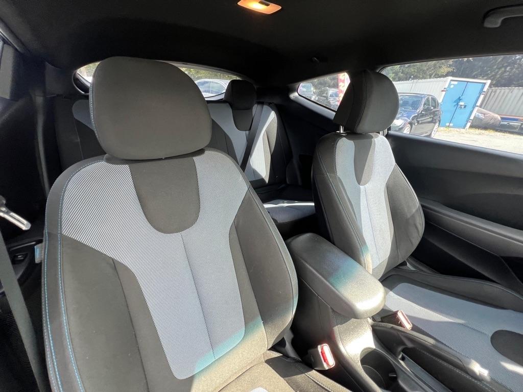 Hyundai Veloster 2.0 6A 2021