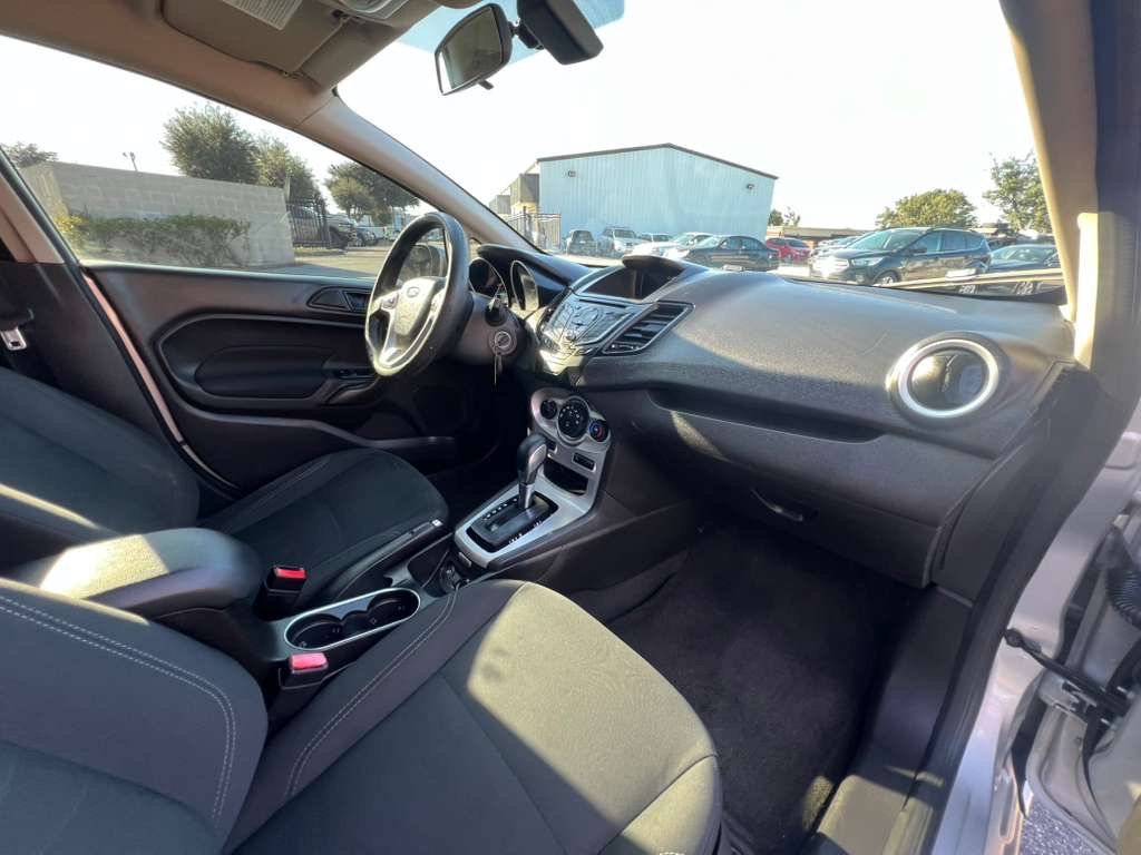 Ford Fiesta SE Sedan 2018