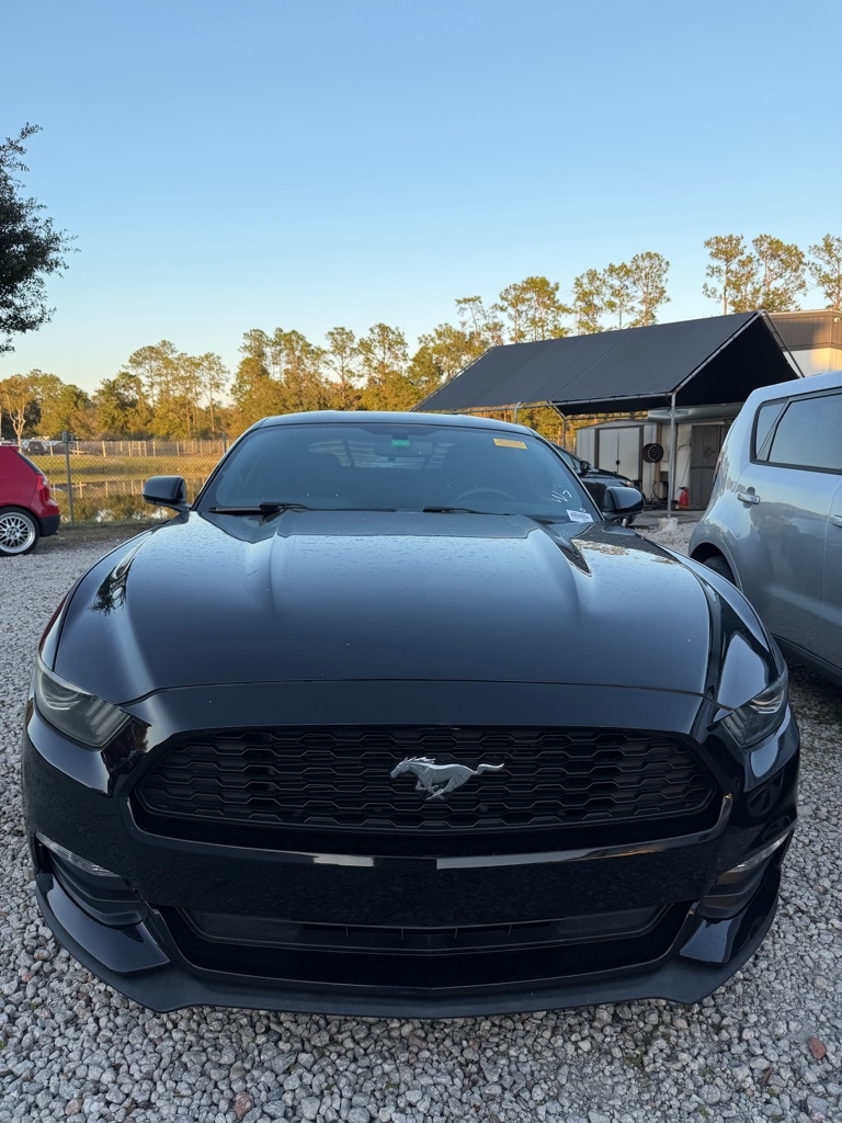 Ford Mustang V6 Coupe 2017