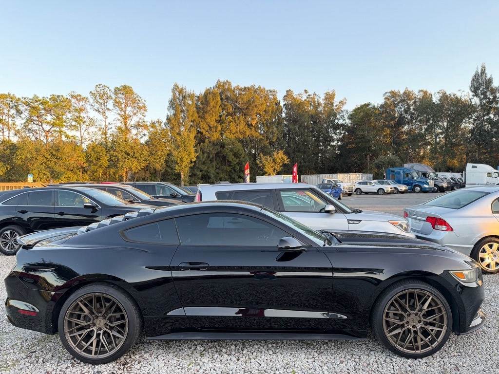 Ford Mustang V6 Coupe 2017