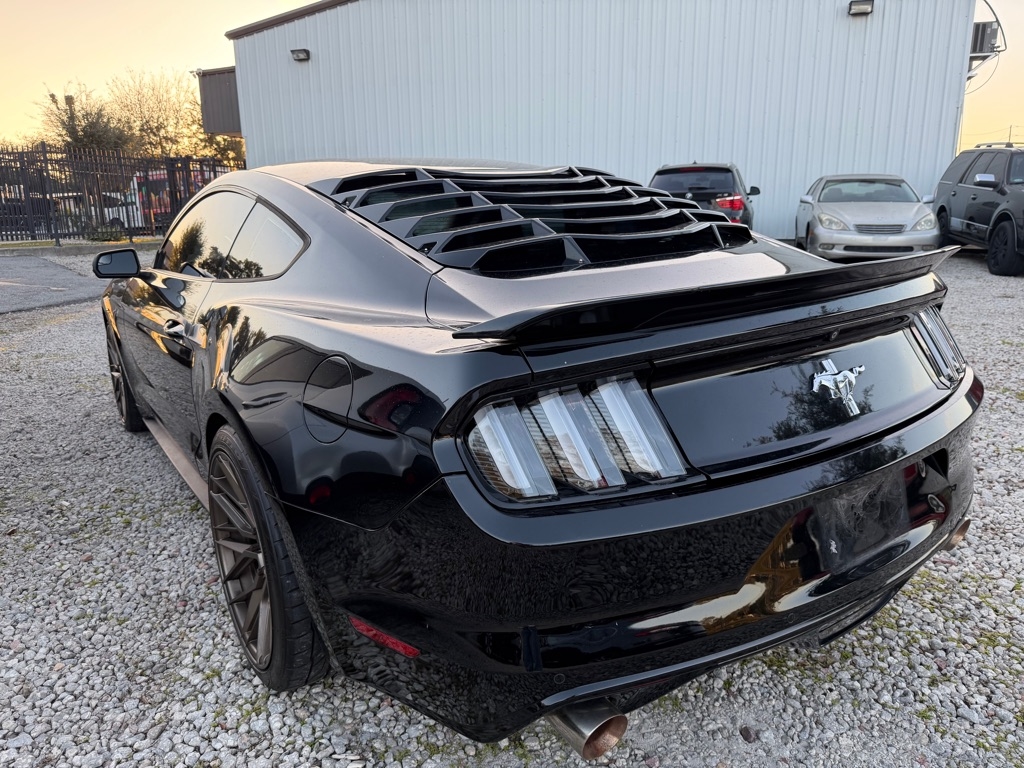 Ford Mustang V6 Coupe 2017