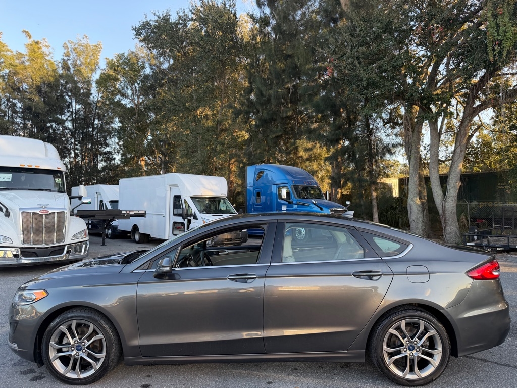 Ford Fusion SEL 2020