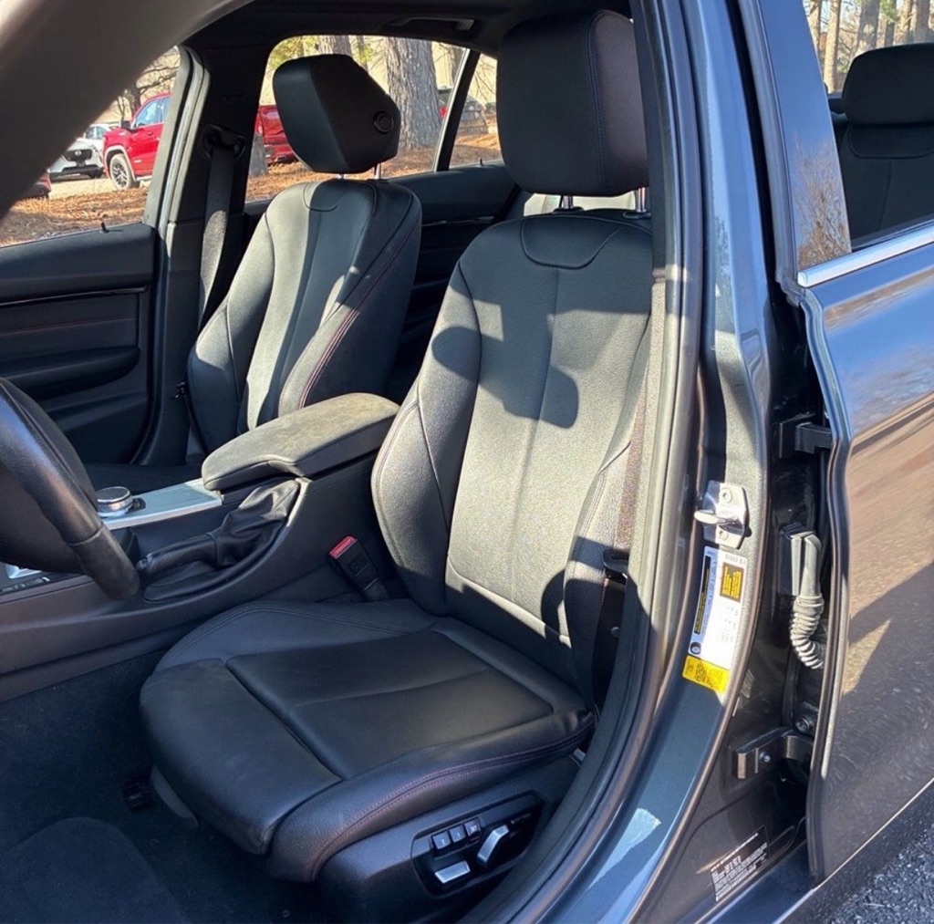 BMW 3-Series 330i SULEV Sedan 2017