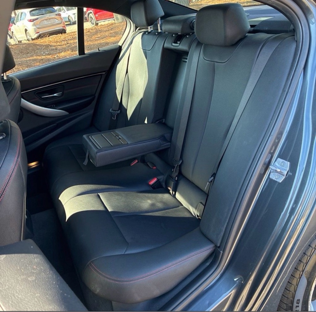 BMW 3-Series 330i SULEV Sedan 2017