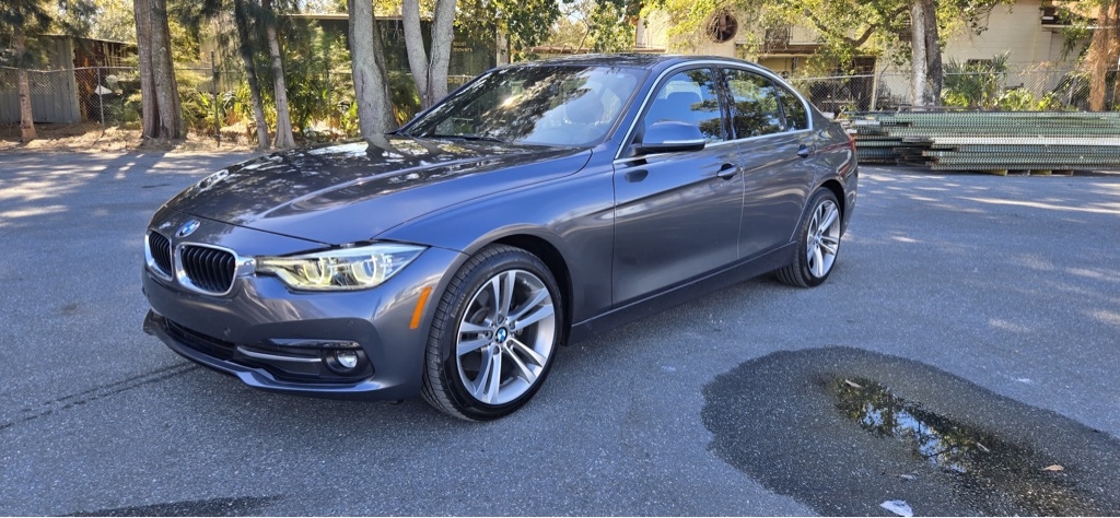 BMW 3-Series 330i SULEV Sedan 2017