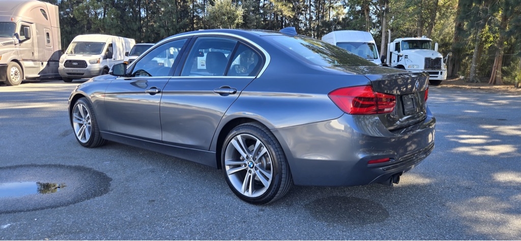 BMW 3-Series 330i SULEV Sedan 2017