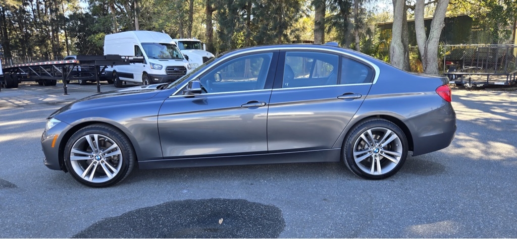 BMW 3-Series 330i SULEV Sedan 2017