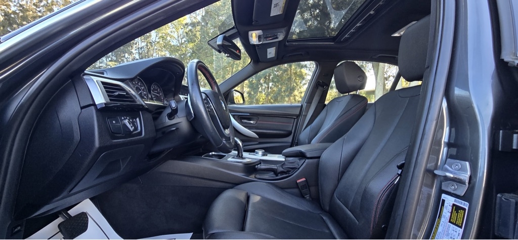 BMW 3-Series 330i SULEV Sedan 2017