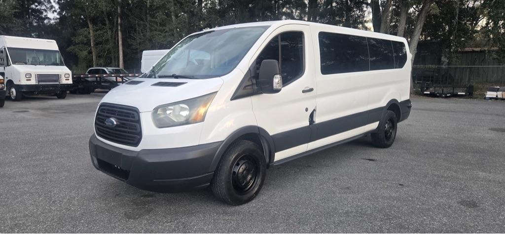 2015 Ford Transit 350 Wagon Low Roof XL w/Sliding Pass. 148-in. WB