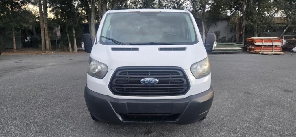 Ford Transit 350 Wagon Low Roof XL w/Sliding Pass. 148-in. WB 2015