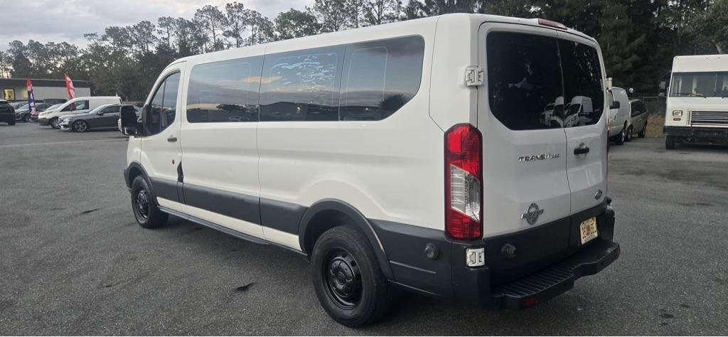 Ford Transit 350 Wagon Low Roof XL w/Sliding Pass. 148-in. WB 2015