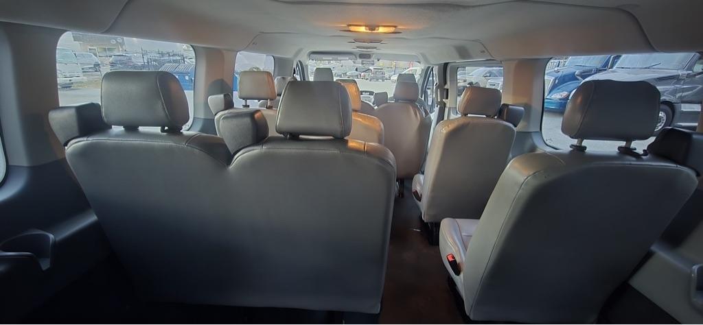 Ford Transit 350 Wagon Low Roof XL w/Sliding Pass. 148-in. WB 2015