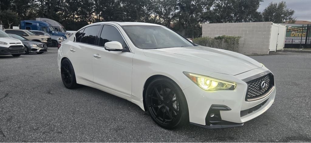 Infiniti Q50 3.0t LUXE 2020