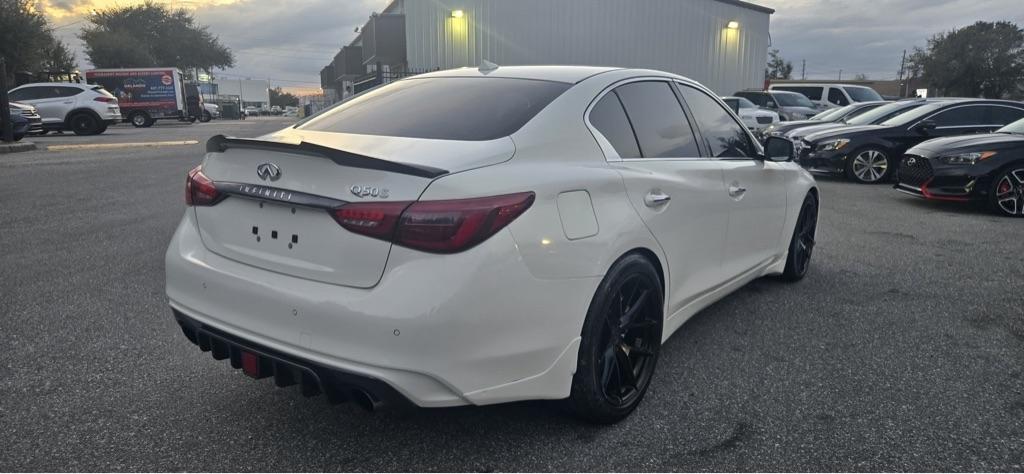 Infiniti Q50 3.0t LUXE 2020