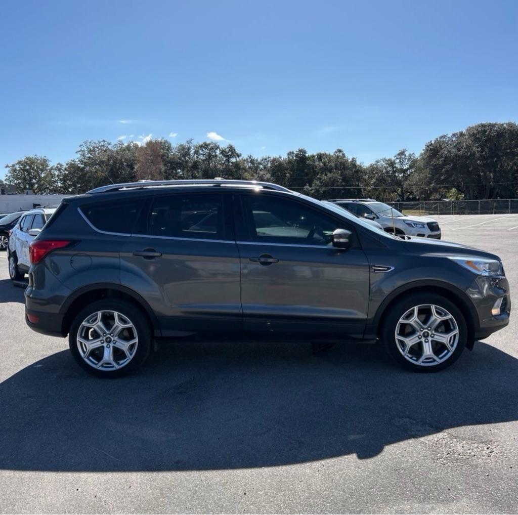 Ford Escape Titanium 4WD 2019