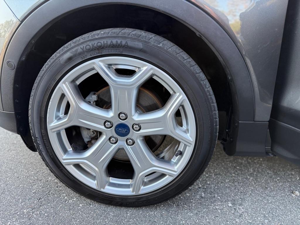 Ford Escape Titanium 4WD 2019