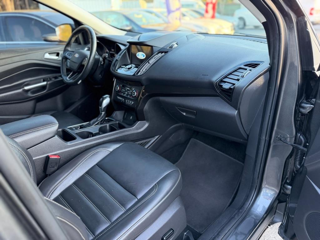 Ford Escape Titanium 4WD 2019