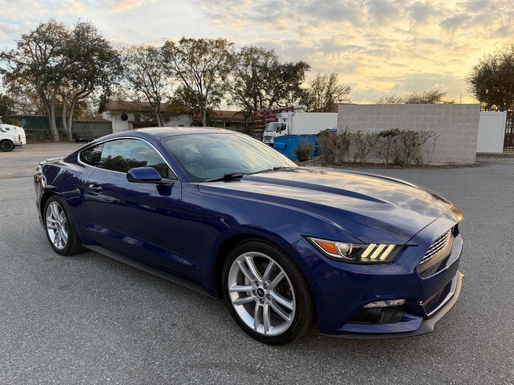 Ford Mustang EcoBoost Coupe 2016