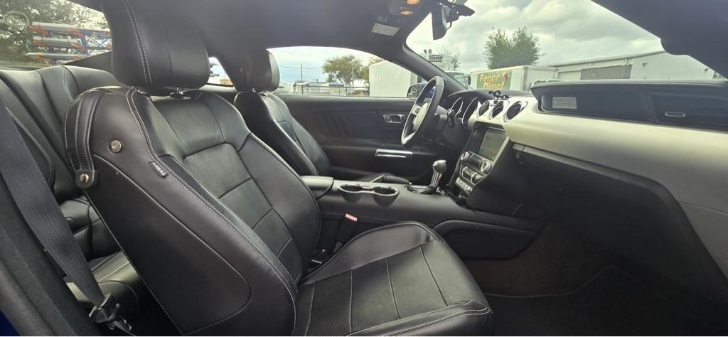 Ford Mustang EcoBoost Coupe 2016