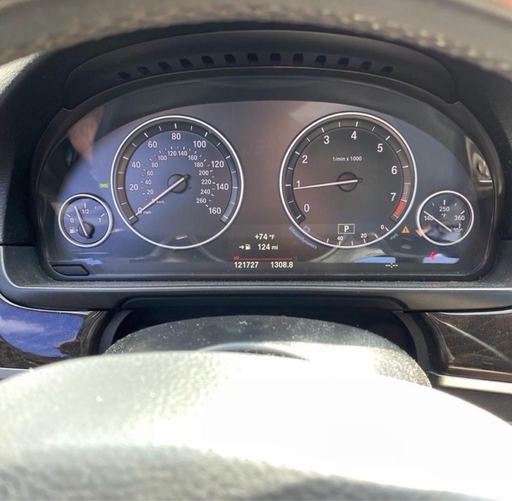 BMW 5-Series 528i xDrive 2015