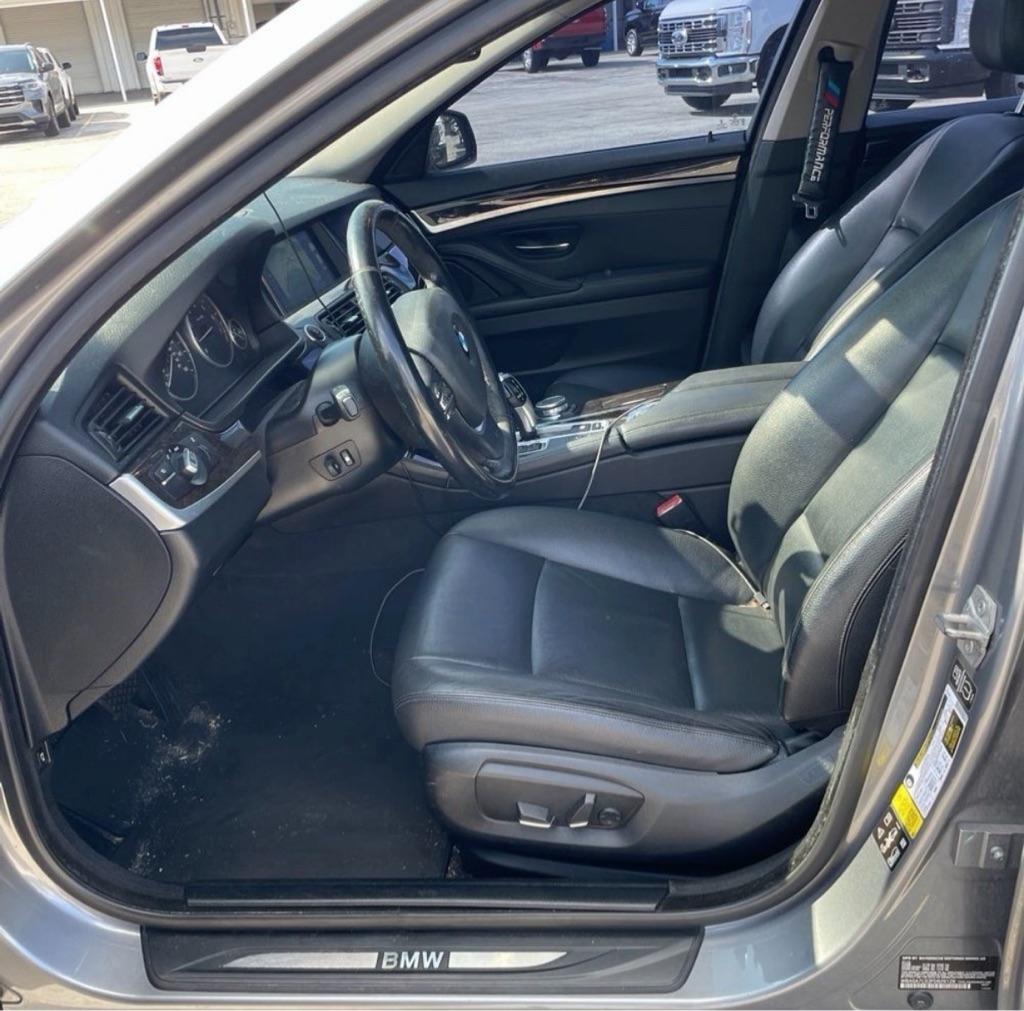 BMW 5-Series 528i xDrive 2015