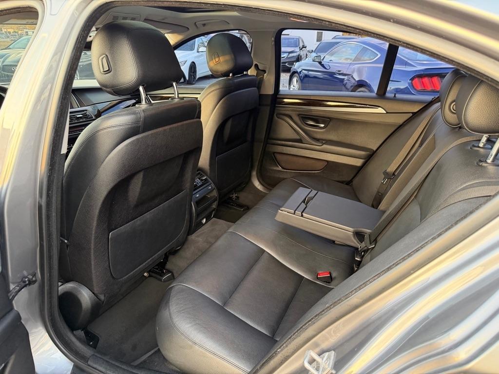 BMW 5-Series 528i xDrive 2015