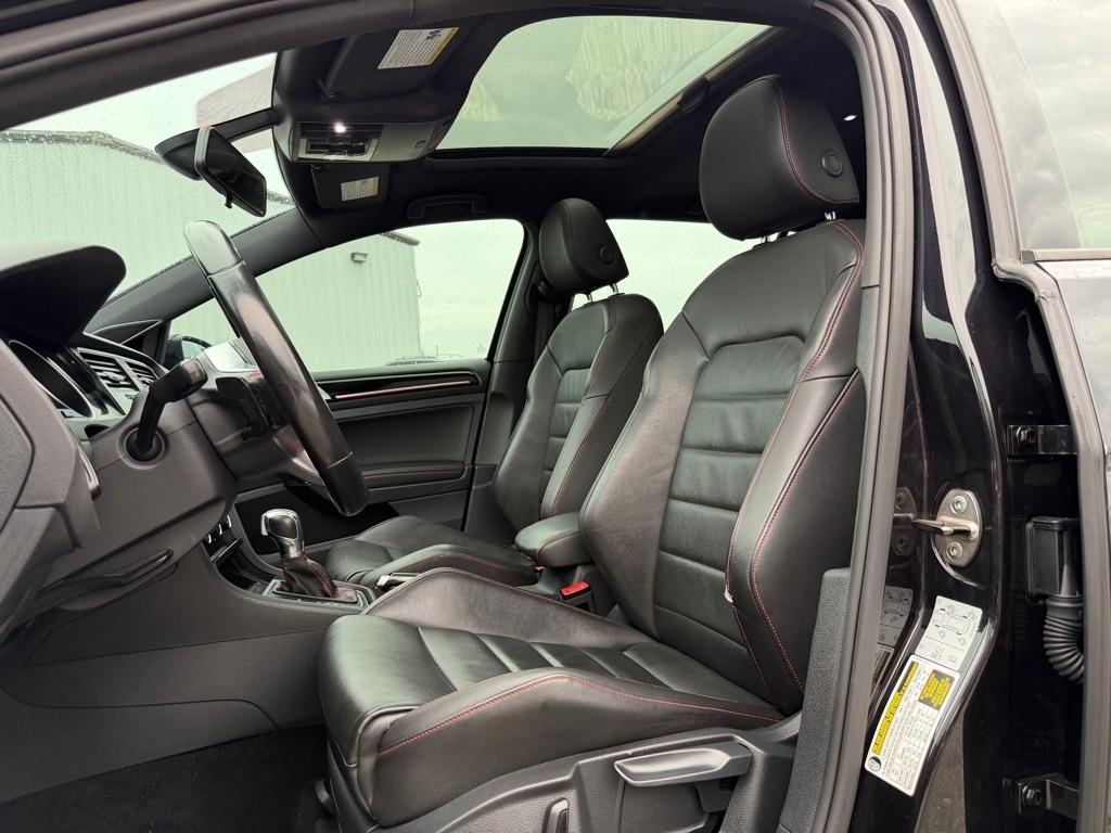 Volkswagen GTI S 6A 4-Door 2016