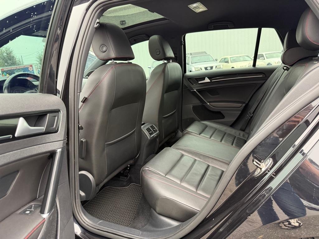 Volkswagen GTI S 6A 4-Door 2016