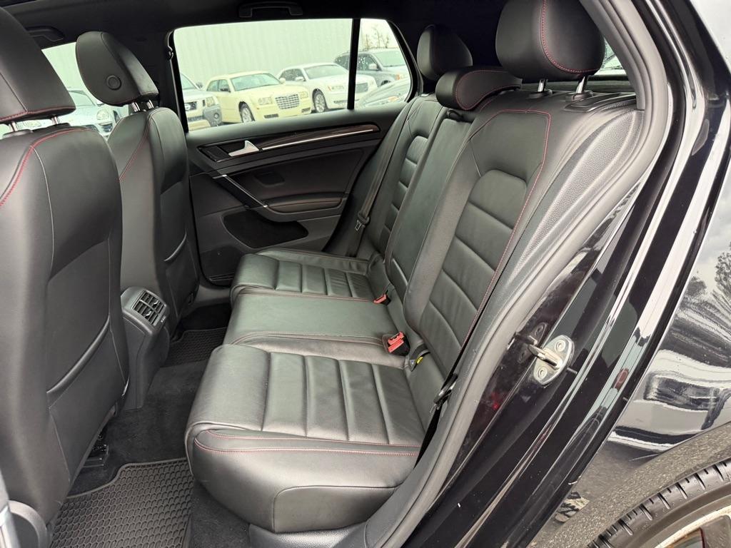 Volkswagen GTI S 6A 4-Door 2016