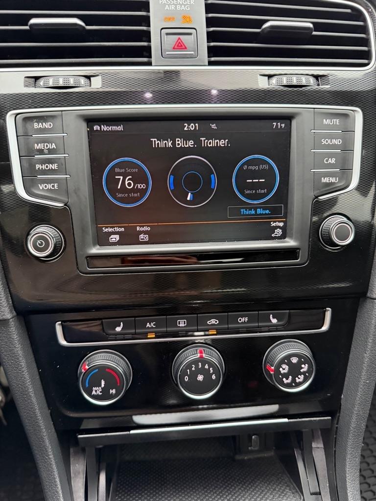 Volkswagen GTI S 6A 4-Door 2016