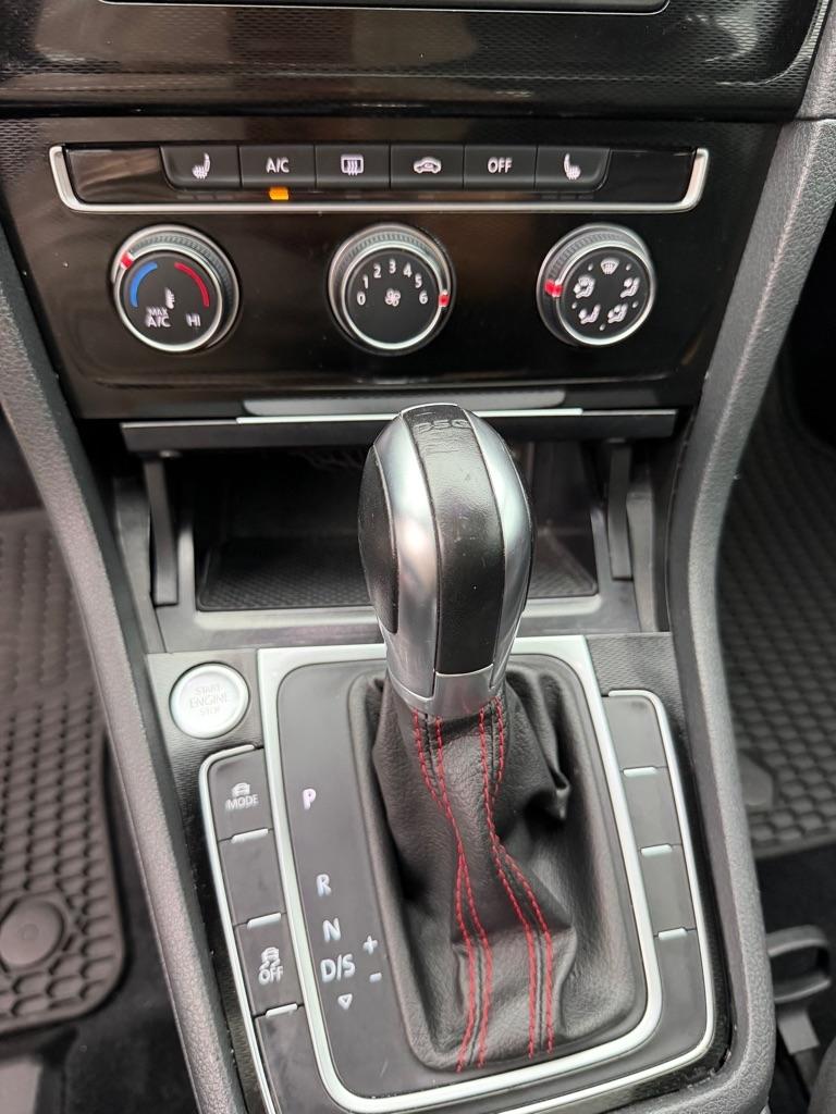 Volkswagen GTI S 6A 4-Door 2016