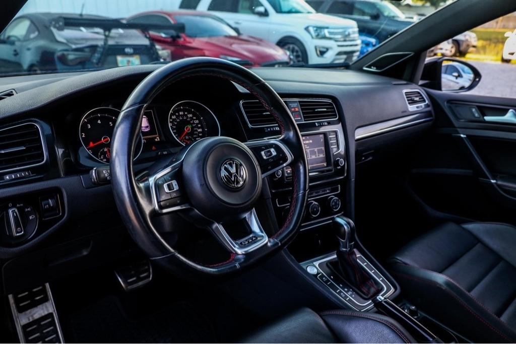 Volkswagen GTI S 6A 4-Door 2016