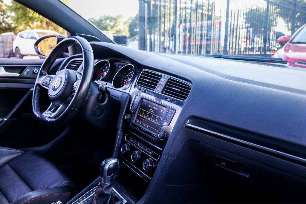 Volkswagen GTI S 6A 4-Door 2016
