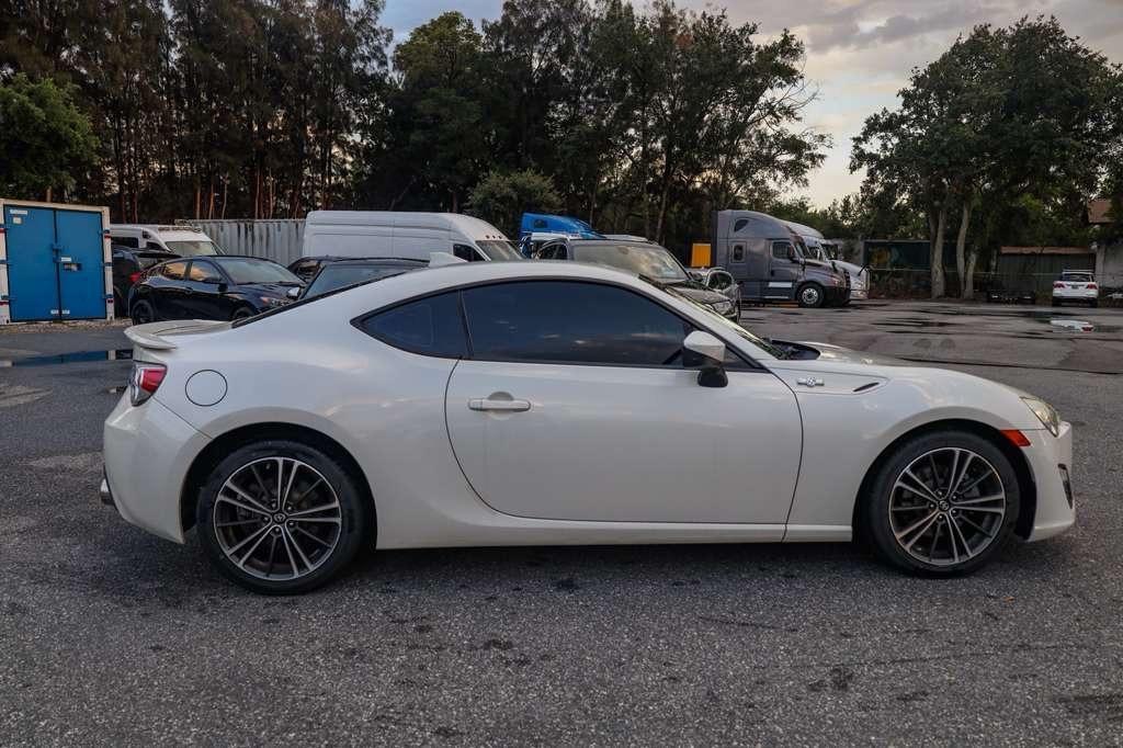 Scion FR-S 6AT 2015