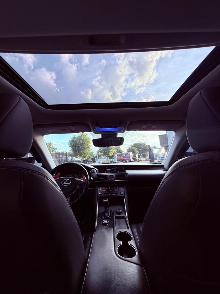 Lexus IS 300 AWD 2018