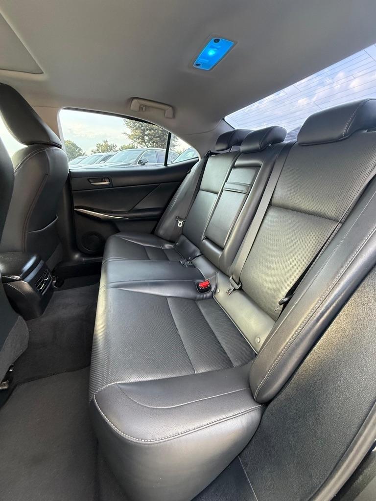 Lexus IS 300 AWD 2018